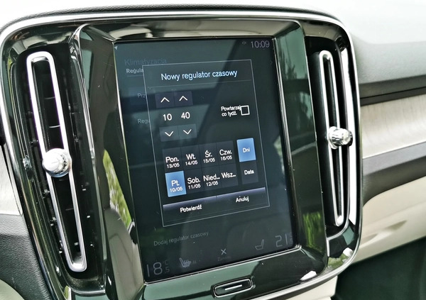 Volvo XC 40 cena 116800 przebieg: 122000, rok produkcji 2019 z Świdnica małe 742